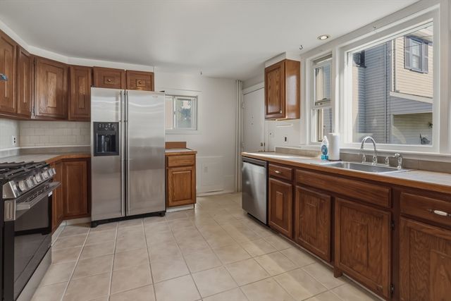 1080 Shirley St 1, Winthrop, MA 02152