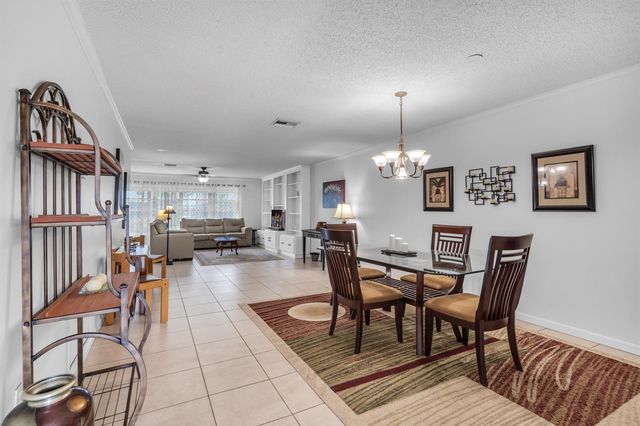 2886 Fernley Drive E 76, West Palm Beach, FL 33415