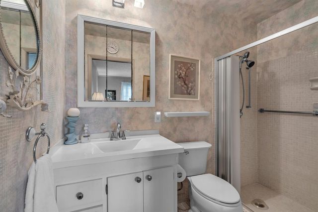 2886 Fernley Drive E 76, West Palm Beach, FL 33415