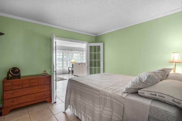 2886 Fernley Drive E 76, West Palm Beach, FL 33415