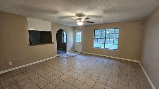 11007 Sunturf Lane, Houston, TX 77044