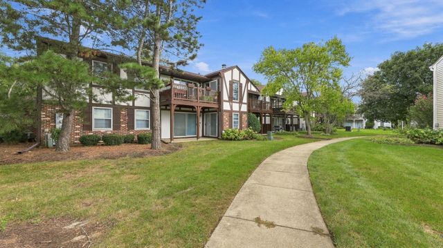 2158 Lancaster Circle 101C, Naperville, IL 60565
