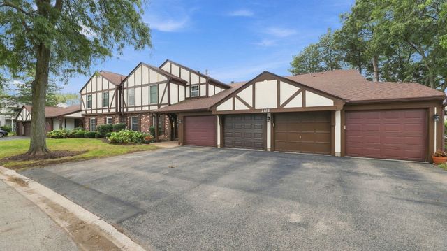 2158 Lancaster Circle 101C, Naperville, IL 60565