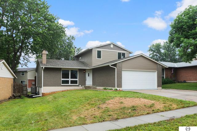4700 Grassridge Road, Lincoln, NE 68512