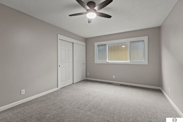 4700 Grassridge Road, Lincoln, NE 68512