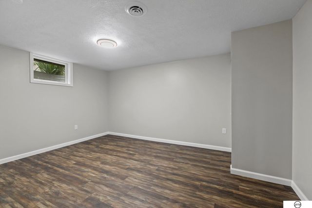 4700 Grassridge Road, Lincoln, NE 68512