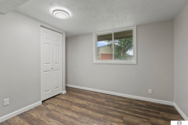 4700 Grassridge Road, Lincoln, NE 68512