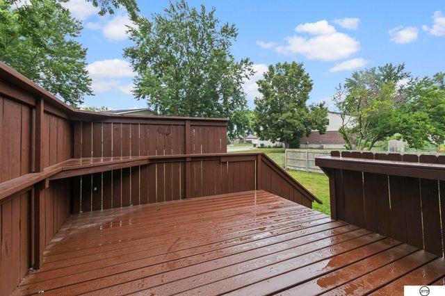 4700 Grassridge Road, Lincoln, NE 68512