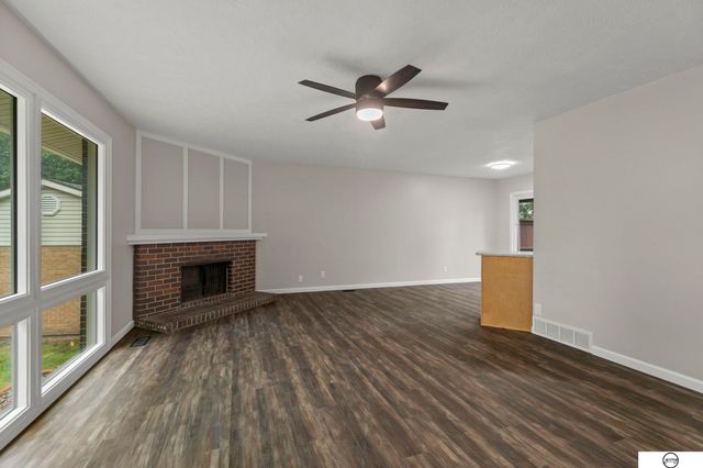 4700 Grassridge Road, Lincoln, NE 68512