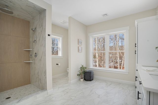 660 Pine St, Seekonk, MA 02771