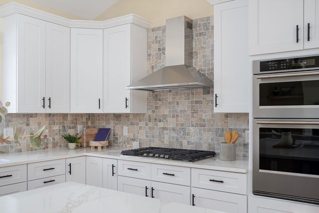 660 Pine St, Seekonk, MA 02771