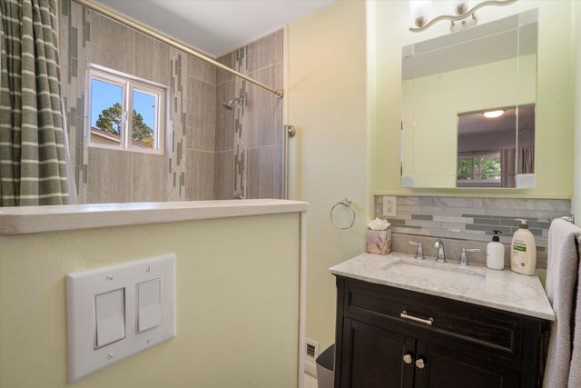 2720 PENNSYLVANIA Street NE, Albuquerque, NM 87110