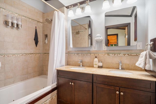 2720 PENNSYLVANIA Street NE, Albuquerque, NM 87110