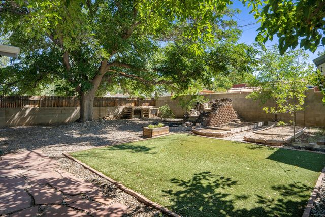 2720 PENNSYLVANIA Street NE, Albuquerque, NM 87110