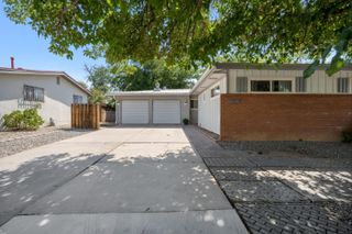 2720 PENNSYLVANIA Street NE, Albuquerque, NM 87110