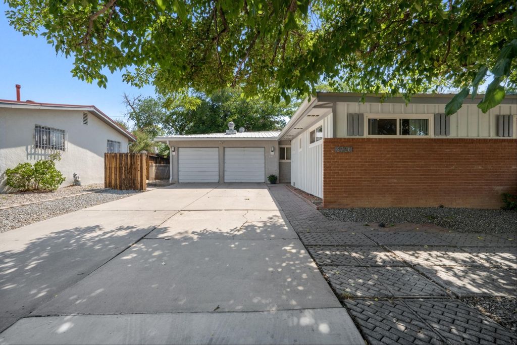 2720 PENNSYLVANIA Street NE, Albuquerque, NM 87110