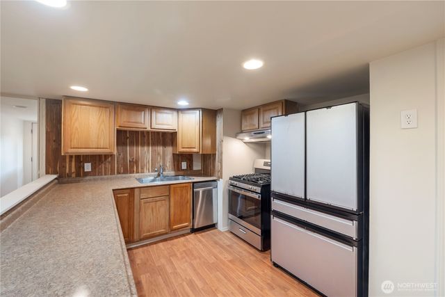 8646 Stavis Bay Rd NW, Seabeck, WA 98380