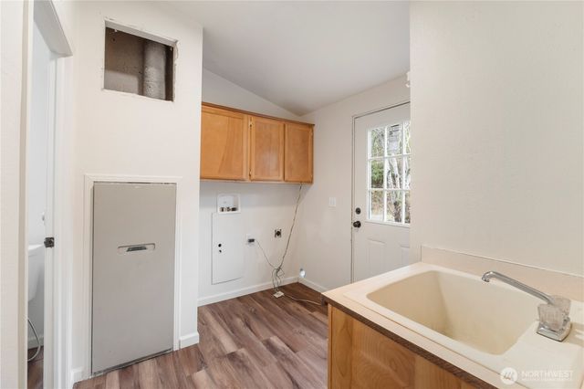 8646 Stavis Bay Rd NW, Seabeck, WA 98380