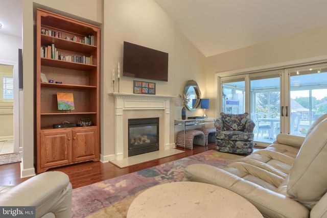 1131 CORD DR, Hummelstown, PA 17036