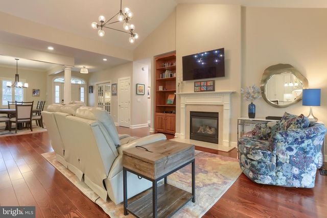 1131 CORD DR, Hummelstown, PA 17036