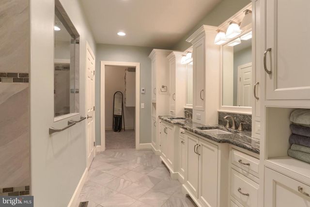 1131 CORD DR, Hummelstown, PA 17036