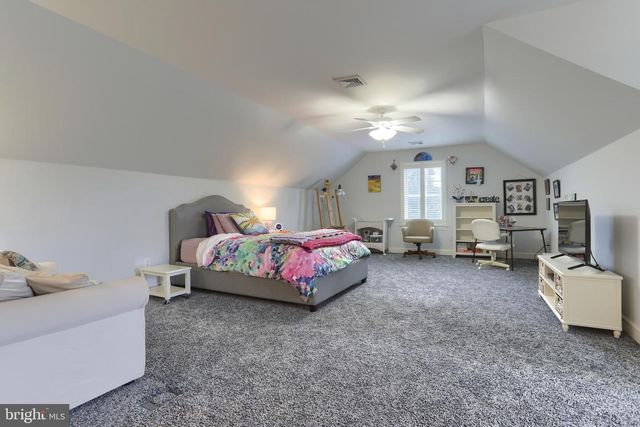 1131 CORD DR, Hummelstown, PA 17036