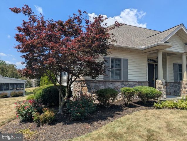 1131 CORD DR, Hummelstown, PA 17036