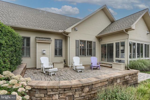 1131 CORD DR, Hummelstown, PA 17036