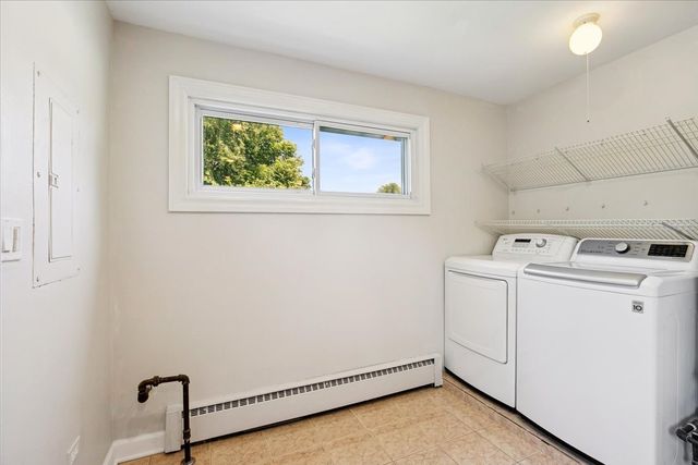 837 Lange Street, Mundelein, IL 60060