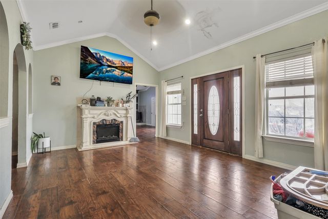 6472 County Road 1160, Barry, TX 75102