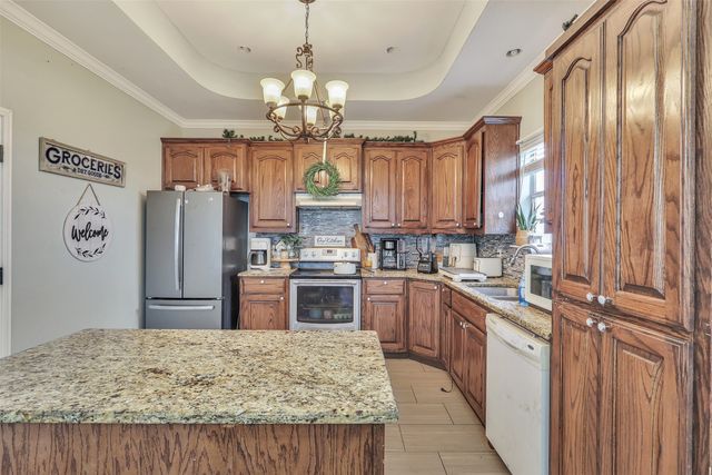 6472 County Road 1160, Barry, TX 75102