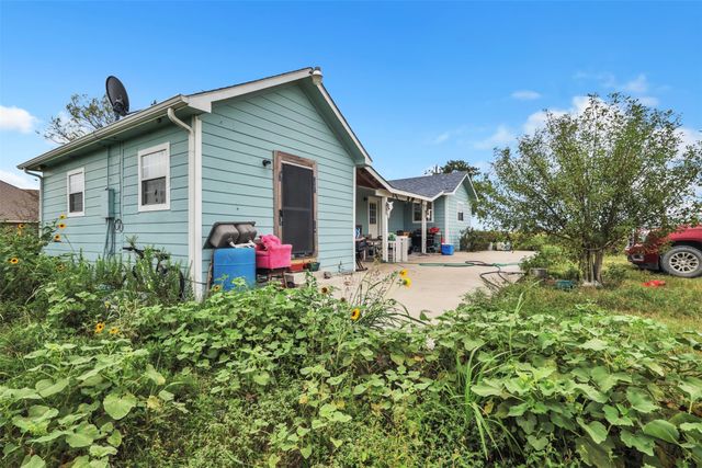 6472 County Road 1160, Barry, TX 75102