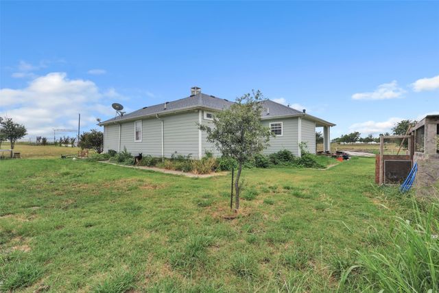 6472 County Road 1160, Barry, TX 75102