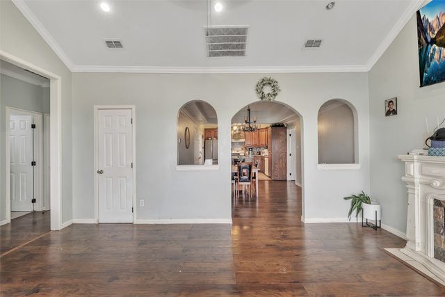 6472 County Road 1160, Barry, TX 75102