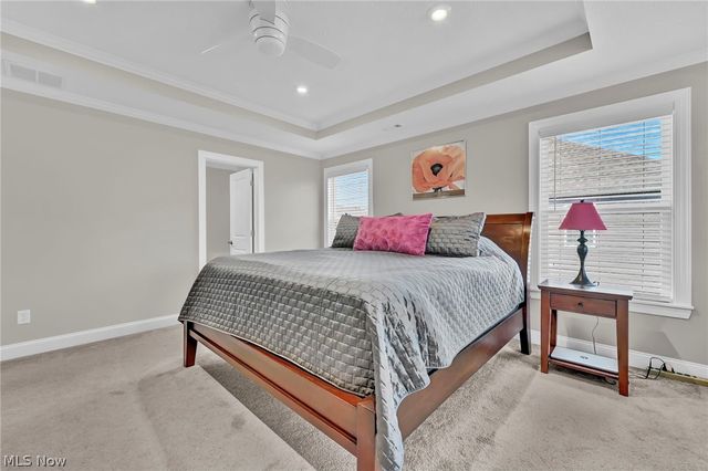 180 Country Meadow Lane, Wadsworth, OH 44281