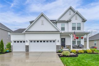 180 Country Meadow Lane, Wadsworth, OH 44281