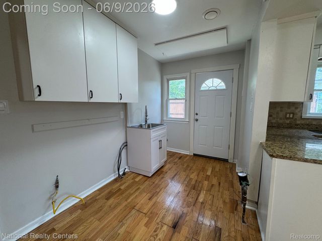 28111 BRENTWOOD Street, Southfield, MI 48076