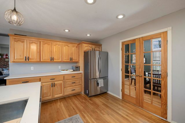 1905 W James River Drive, Nixa, MO 65714