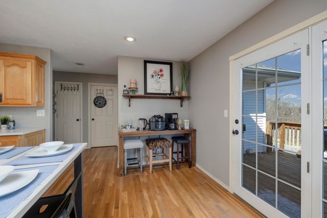 1905 W James River Drive, Nixa, MO 65714