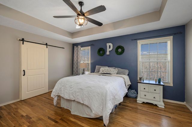 1905 W James River Drive, Nixa, MO 65714