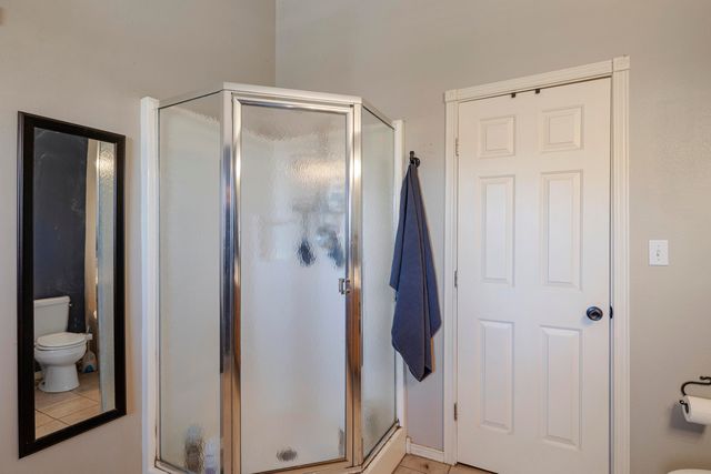 1905 W James River Drive, Nixa, MO 65714