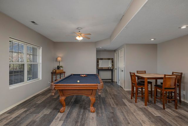 1905 W James River Drive, Nixa, MO 65714