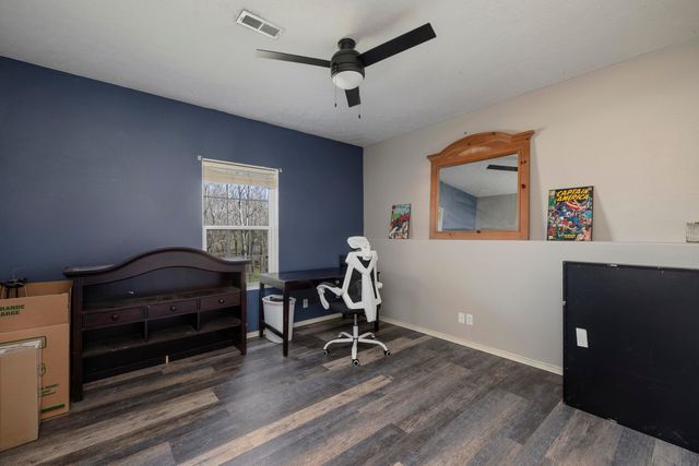 1905 W James River Drive, Nixa, MO 65714