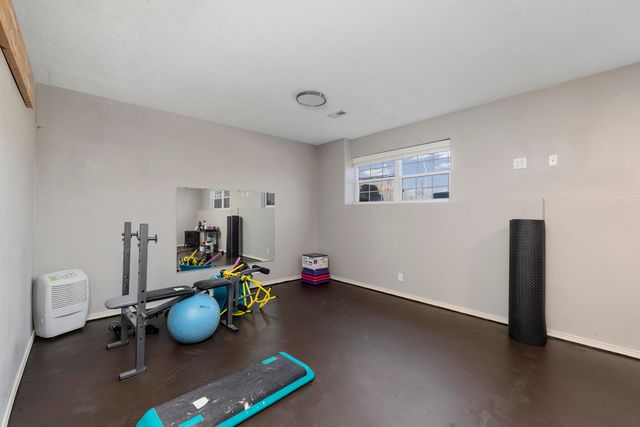 1905 W James River Drive, Nixa, MO 65714