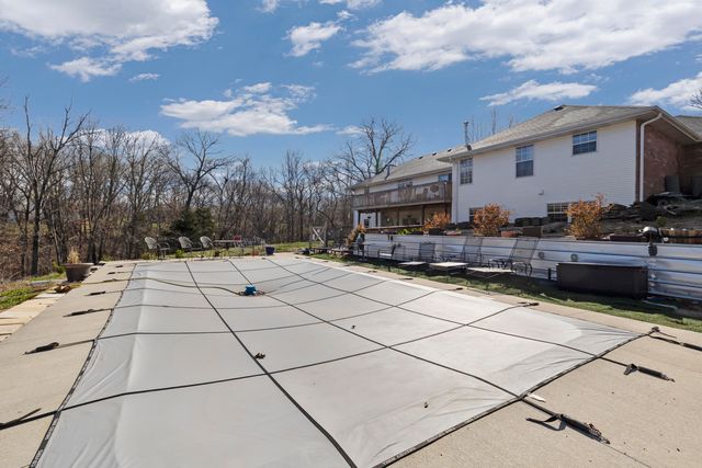 1905 W James River Drive, Nixa, MO 65714