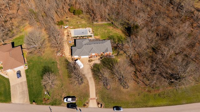 1905 W James River Drive, Nixa, MO 65714