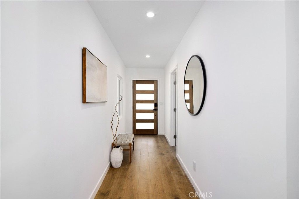 17420 Collins Street, Encino, CA 91316 — photo 4