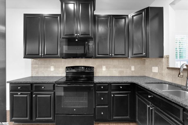 16 Fairchild Way, Greenville, SC 29607