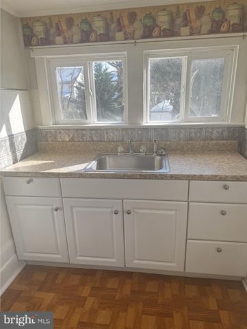 104 JUNIPER ST, Burlington, NJ 08016