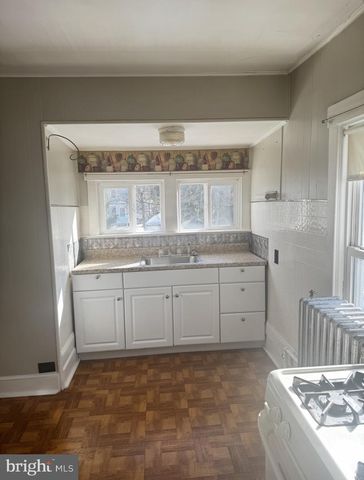 104 JUNIPER ST, Burlington, NJ 08016